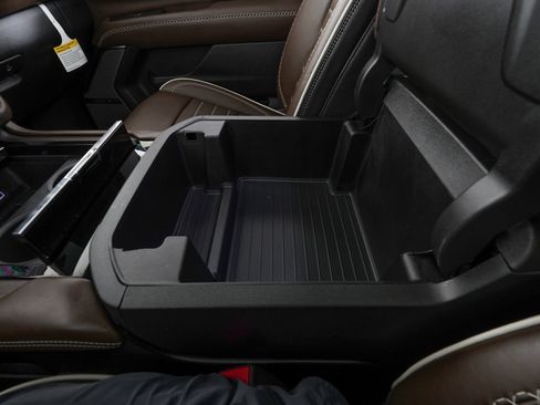 Used 2025 GMC Yukon XL Denali Ultimate image 33