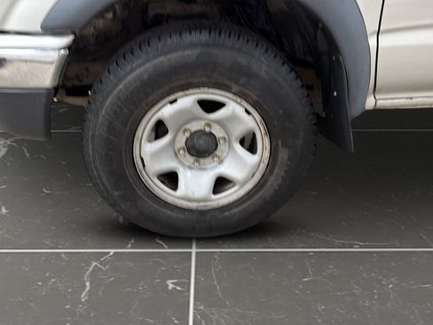 Used 2004 Toyota Tacoma 4x4 Xtracab V6 image 15