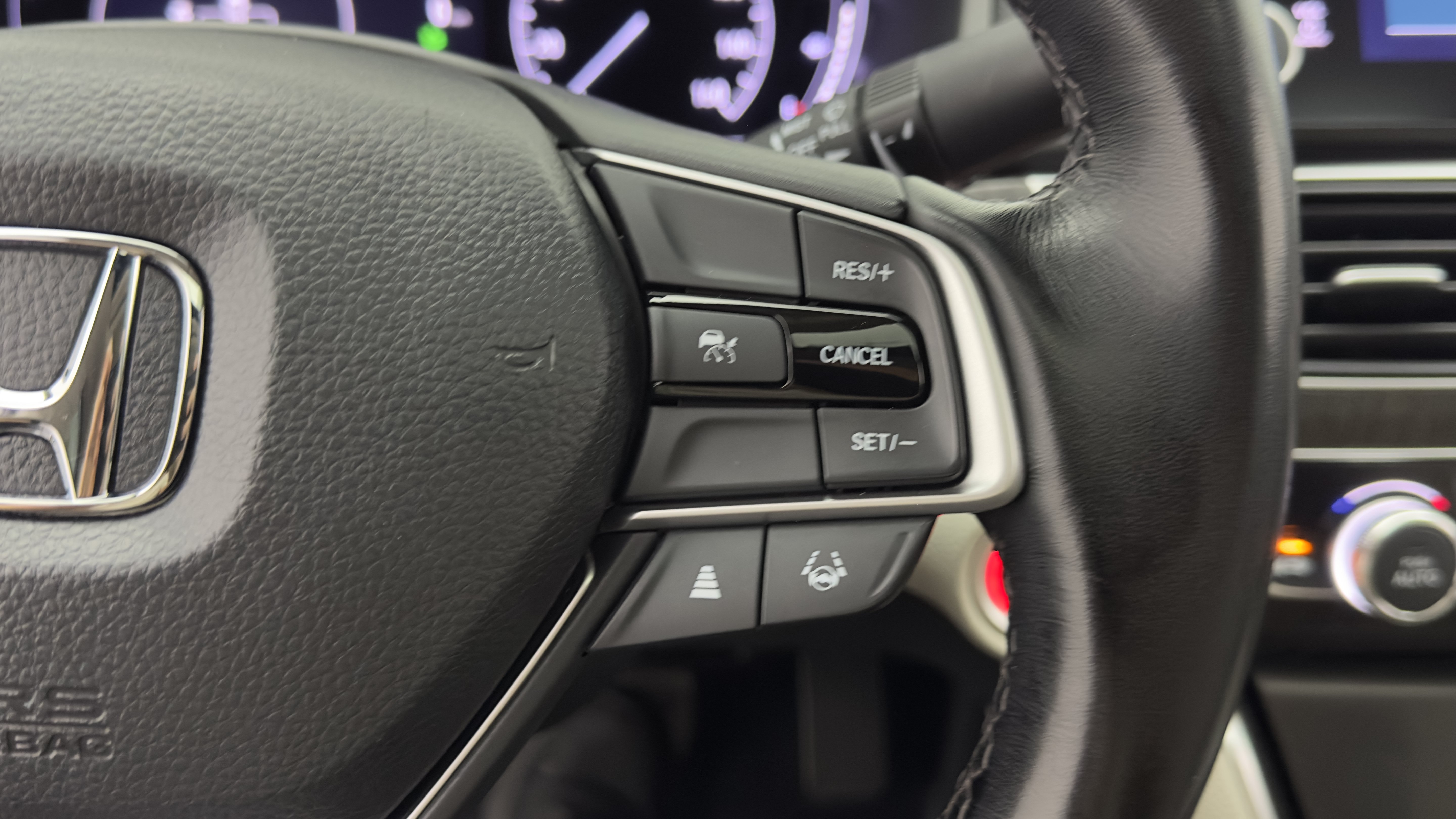 Used 2022 Honda Accord EX-L image 24