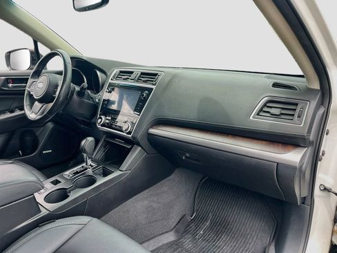 Used 2018 Subaru Outback 2.5i Limited AWD/4WD image 30
