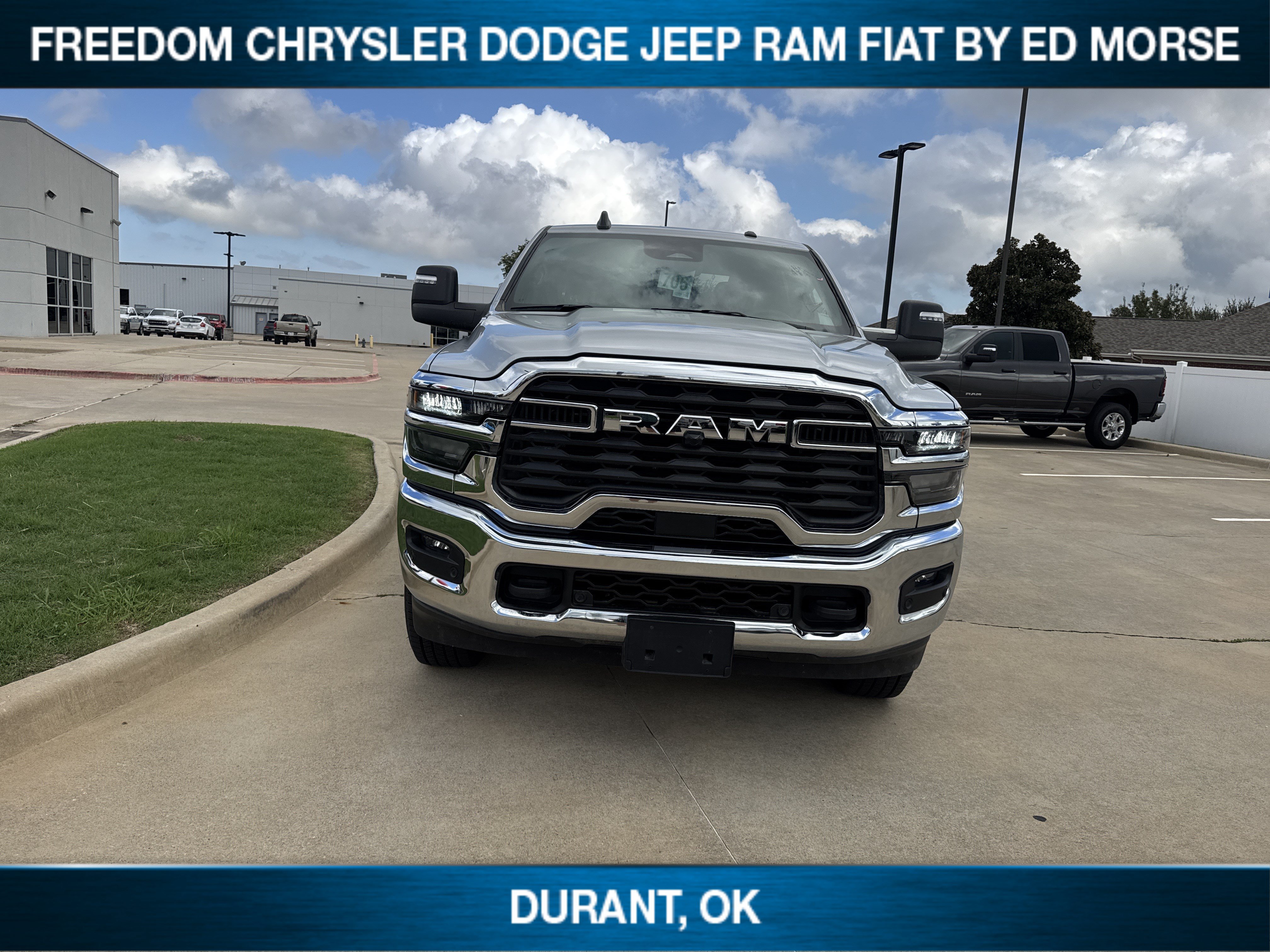Used 2026 RAM 2500 Big Horn AWD/4WD image 2