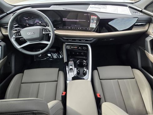 New 2025 Audi Q5 Premium Plus image 12