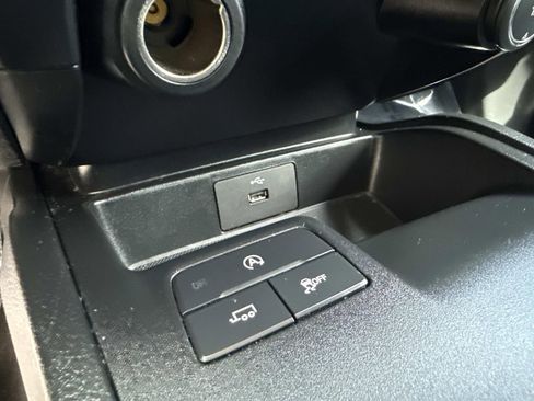Used 2019 Ford Ranger XL w/ Equipment Group 101A Mid RWD image 34