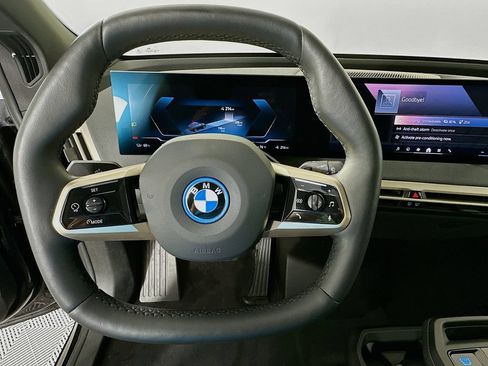 Used 2024 BMW iX xDrive50 w/ Sport Package AWD/4WD image 11