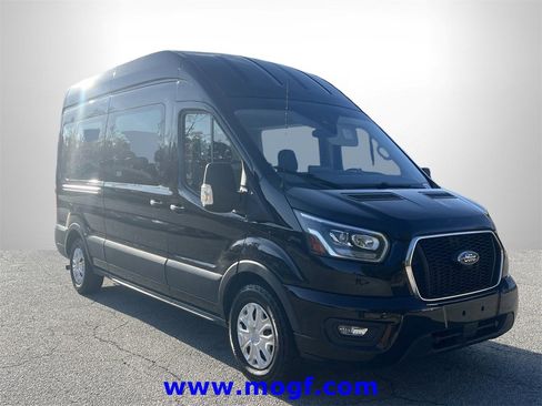 Used 2023 Ford Transit 350 XLT image 4