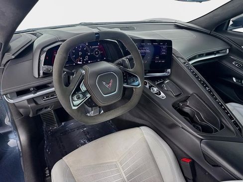 Used 2021 Chevrolet Corvette Stingray Premium Conv w/ Z51 Performance Package image 9