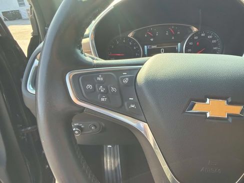 Used 2018 Chevrolet Equinox Premier FWD image 26