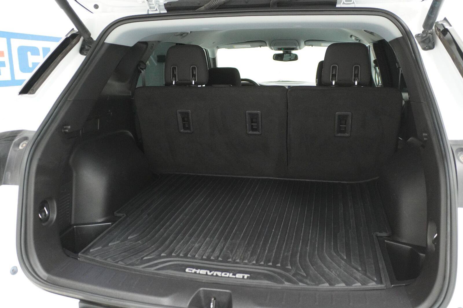 Used 2020 Chevrolet Blazer LT FWD image 32