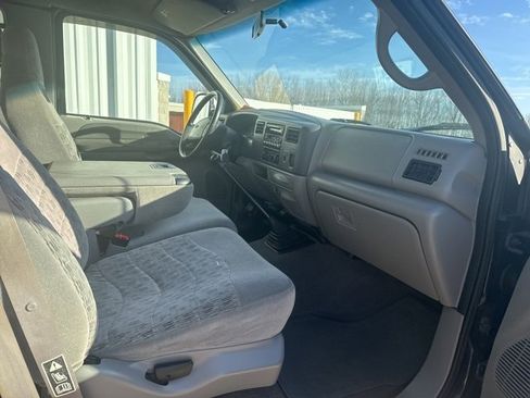 Used 2000 Ford F350 XLT image 11