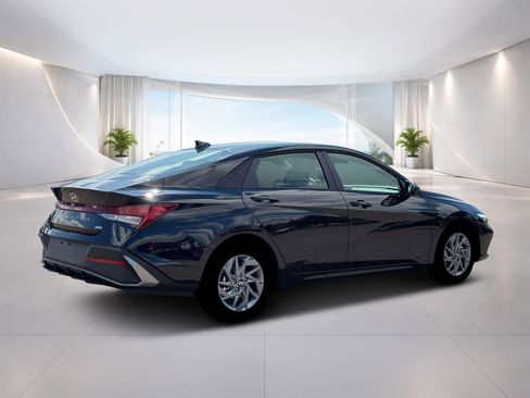 New 2026 Hyundai Elantra Blue FWD image 8