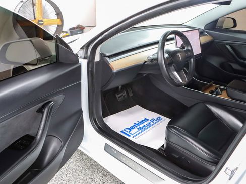 Used 2020 Tesla Model 3 Long Range AWD/4WD image 3