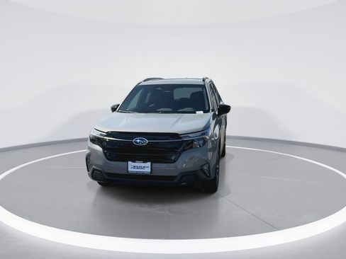 New 2026 Subaru Forester Touring AWD/4WD image 3