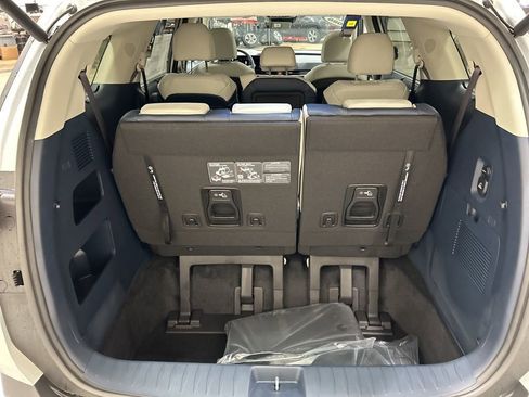 New 2026 Kia Carnival SX Prestige image 31
