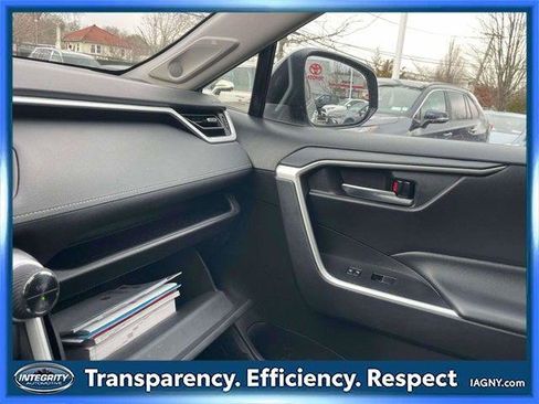 Certified 2021 Toyota RAV4 XLE Premium image 33