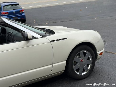 Used 2002 Ford Thunderbird RWD image 39