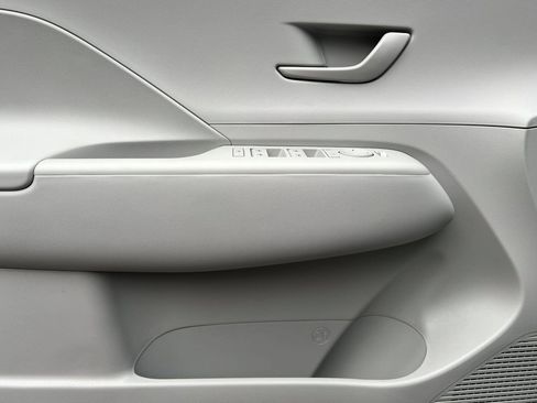 New 2026 Hyundai Kona SE AWD/4WD image 11