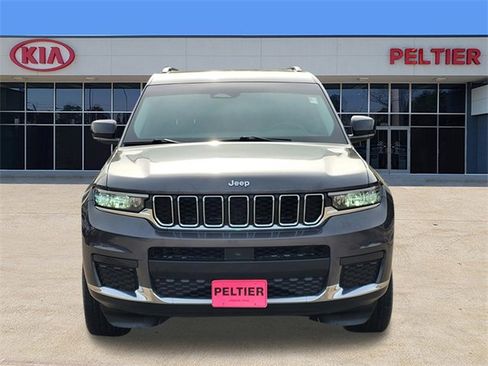 Used 2021 Jeep Grand Cherokee L Laredo w/ Luxury Tech Group I image 2