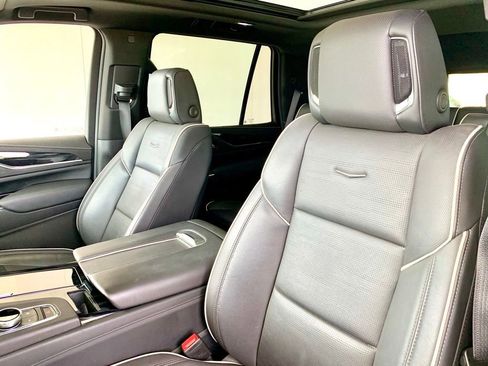 Used 2024 Cadillac Escalade Sport image 13