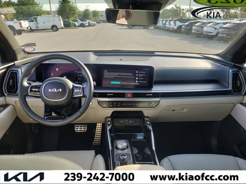 Used 2025 Kia Sorento SX Prestige AWD/4WD image 17