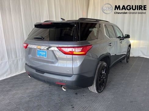 Used 2021 Chevrolet Traverse LT FWD image 28