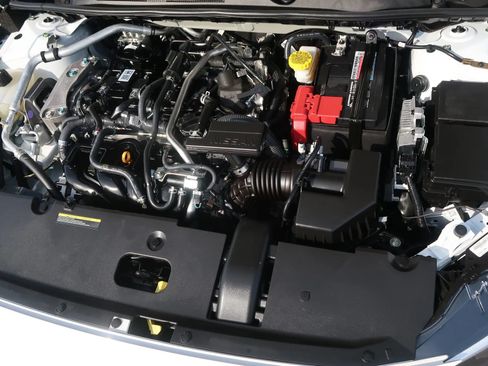 Used 2025 Nissan Sentra S FWD image 41