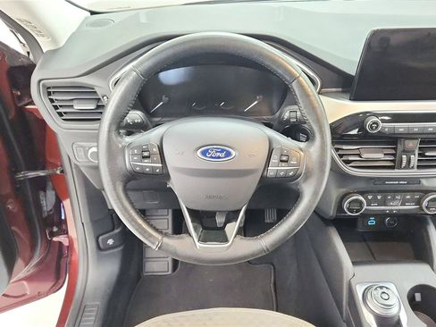Used 2021 Ford Escape SE w/ SE Sport Appearance Package AWD/4WD image 18