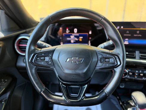 Used 2024 Chevrolet Trax RS w/ Driver Confidence Package FWD image 12
