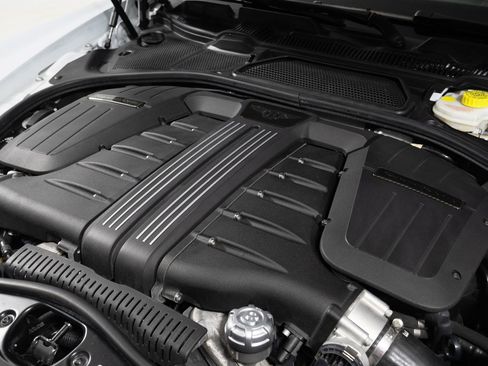 Used 2018 Bentley Continental GT Supersports image 51