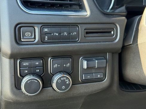 Used 2021 Chevrolet Tahoe RST image 12