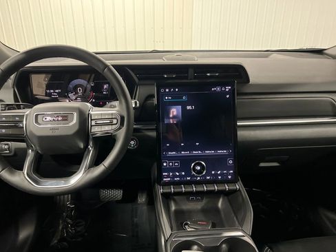 New 2026 GMC Terrain Elevation image 16