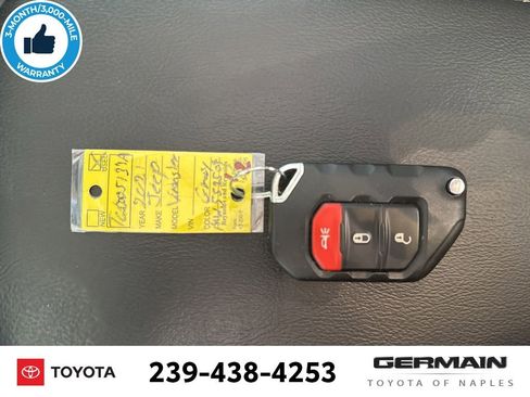 Used 2021 Jeep Wrangler Unlimited Sahara AWD/4WD image 25