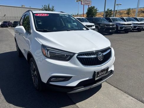 Used 2020 Buick Encore Essence FWD image 8