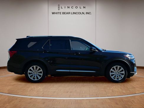 Used 2025 Ford Explorer Platinum w/ LUX Leather Package AWD/4WD image 4