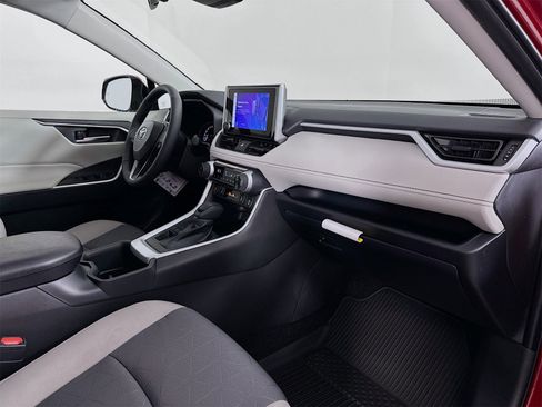 New 2025 Toyota RAV4 XLE image 30