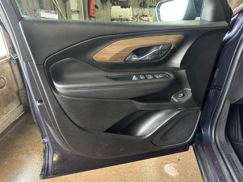 Used 2019 GMC Terrain SLE w/ Driver Convenience Package image 4