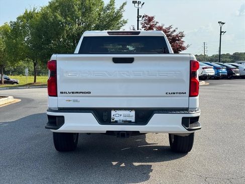 Used 2021 Chevrolet Silverado 1500 Custom w/ Safety Confidence Package RWD image 4