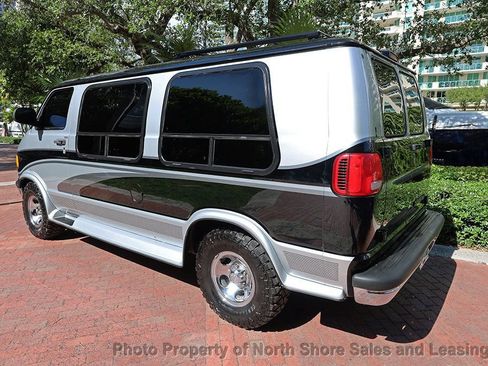 Used 1998 Dodge B1500 image 3