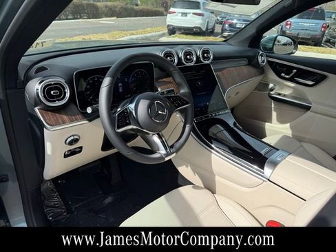 New 2026 Mercedes-Benz GLC 300 GLC 300 image 12