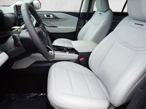 New 2026 Ford Explorer Platinum w/ LUX Leather Package image 13