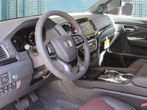 New 2026 Honda Ridgeline Black Edition image 9
