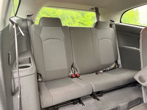 Used 2017 Chevrolet Traverse LT AWD/4WD image 13