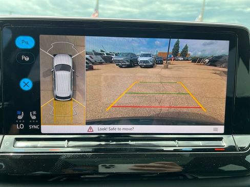 Used 2026 Volkswagen Atlas Cross Sport SEL Premium R-Line AWD/4WD image 33