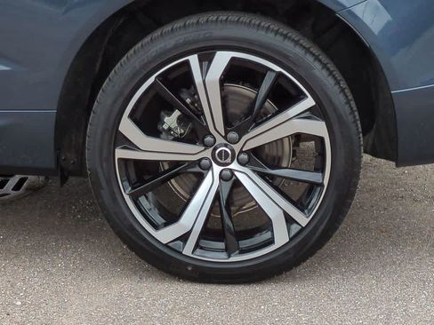 Certified 2024 Volvo XC60 T8 Ultimate w/ Protection Package Premier AWD/4WD image 12