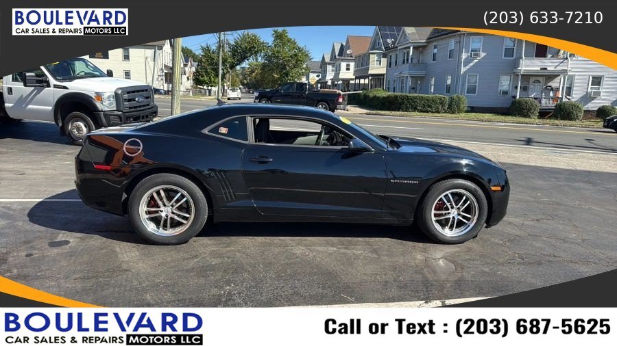 Used 2011 Chevrolet Camaro LS RWD image 8