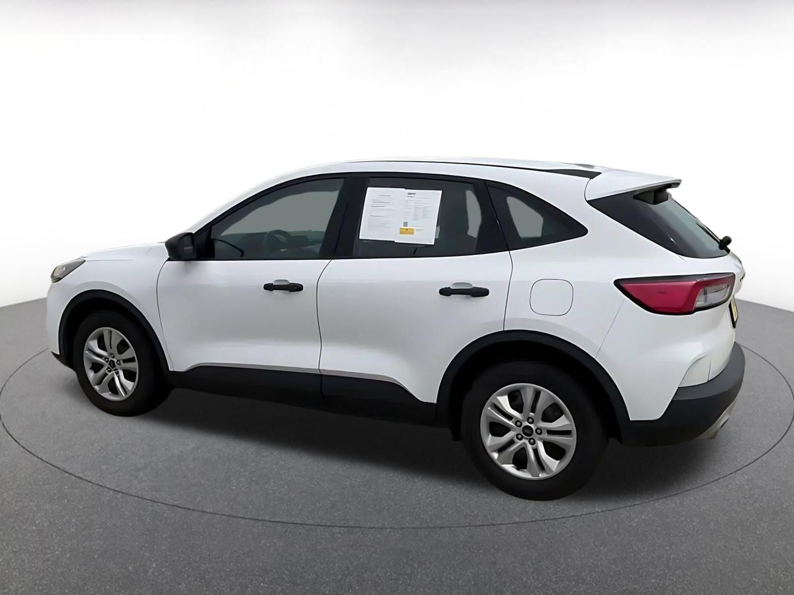 Used 2022 Ford Escape S FWD image 9