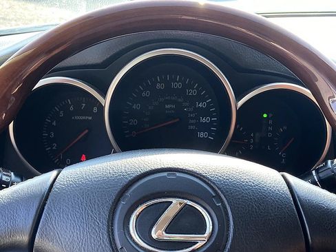 Used 2005 Lexus SC 430 Convertible RWD image 14