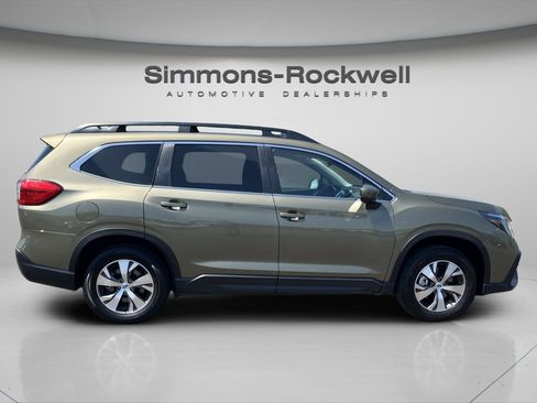 Used 2025 Subaru Ascent Premium AWD/4WD image 6
