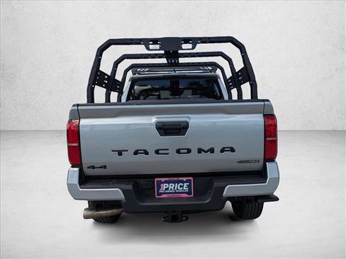 Certified 2025 Toyota Tacoma TRD Sport AWD/4WD image 7