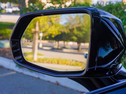 Used 2024 Cadillac XT5 Premium Luxury image 23