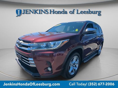 Used 2017 Toyota Highlander Limited image 8